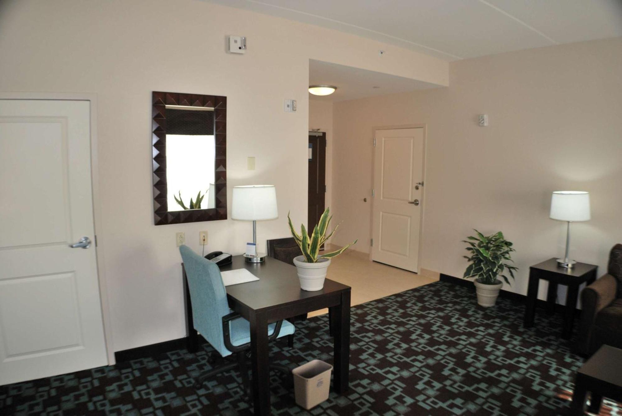 Hampton Inn & Suites Nashville At Opryland Bagian luar foto