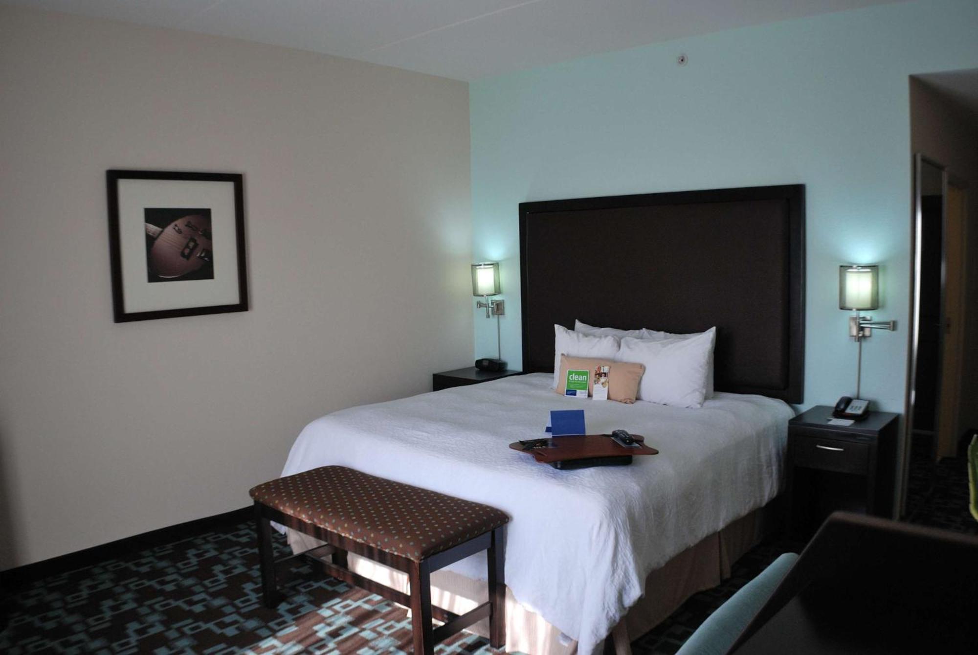 Hampton Inn & Suites Nashville At Opryland Bagian luar foto